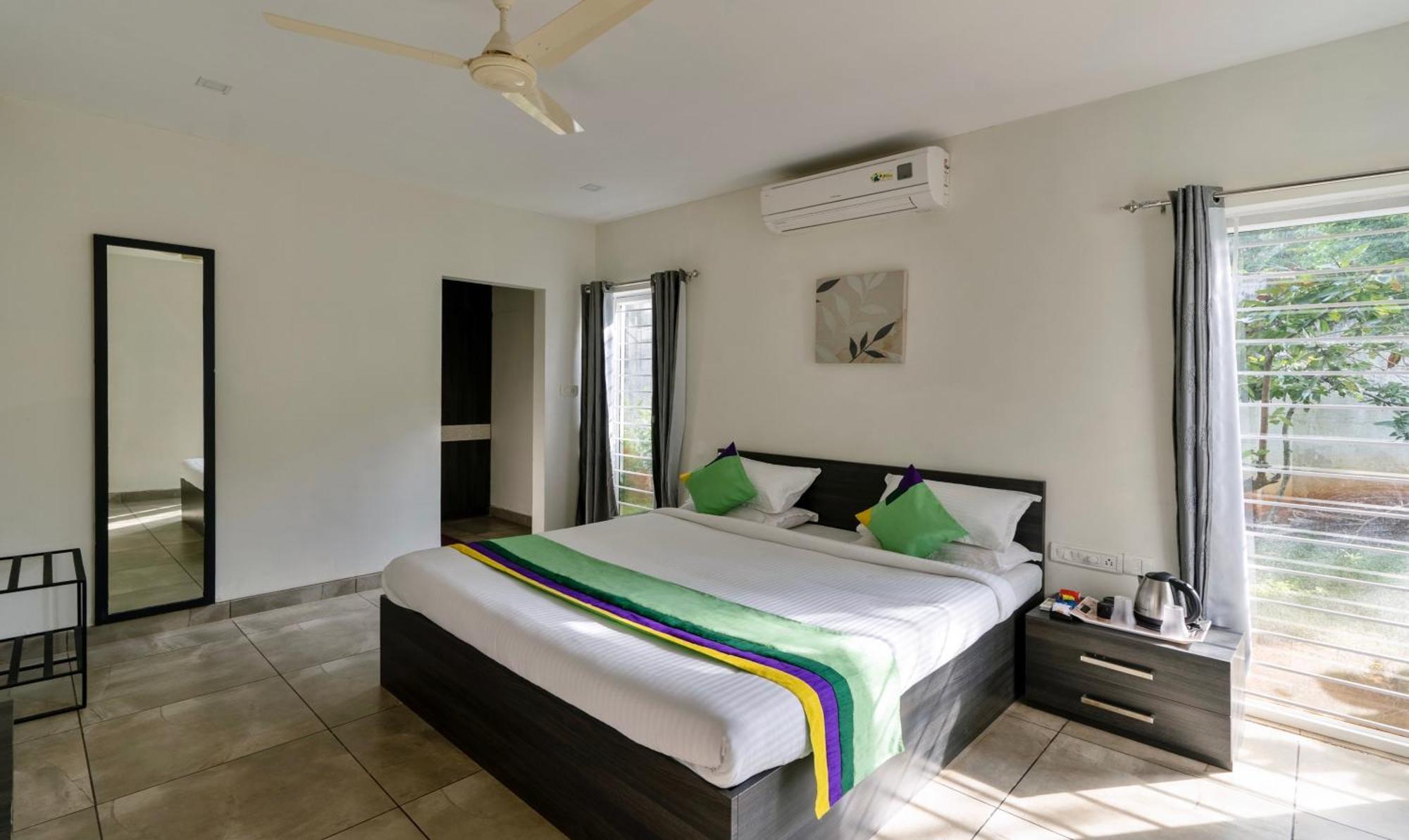 सहारा Treebo Midvalley 3*