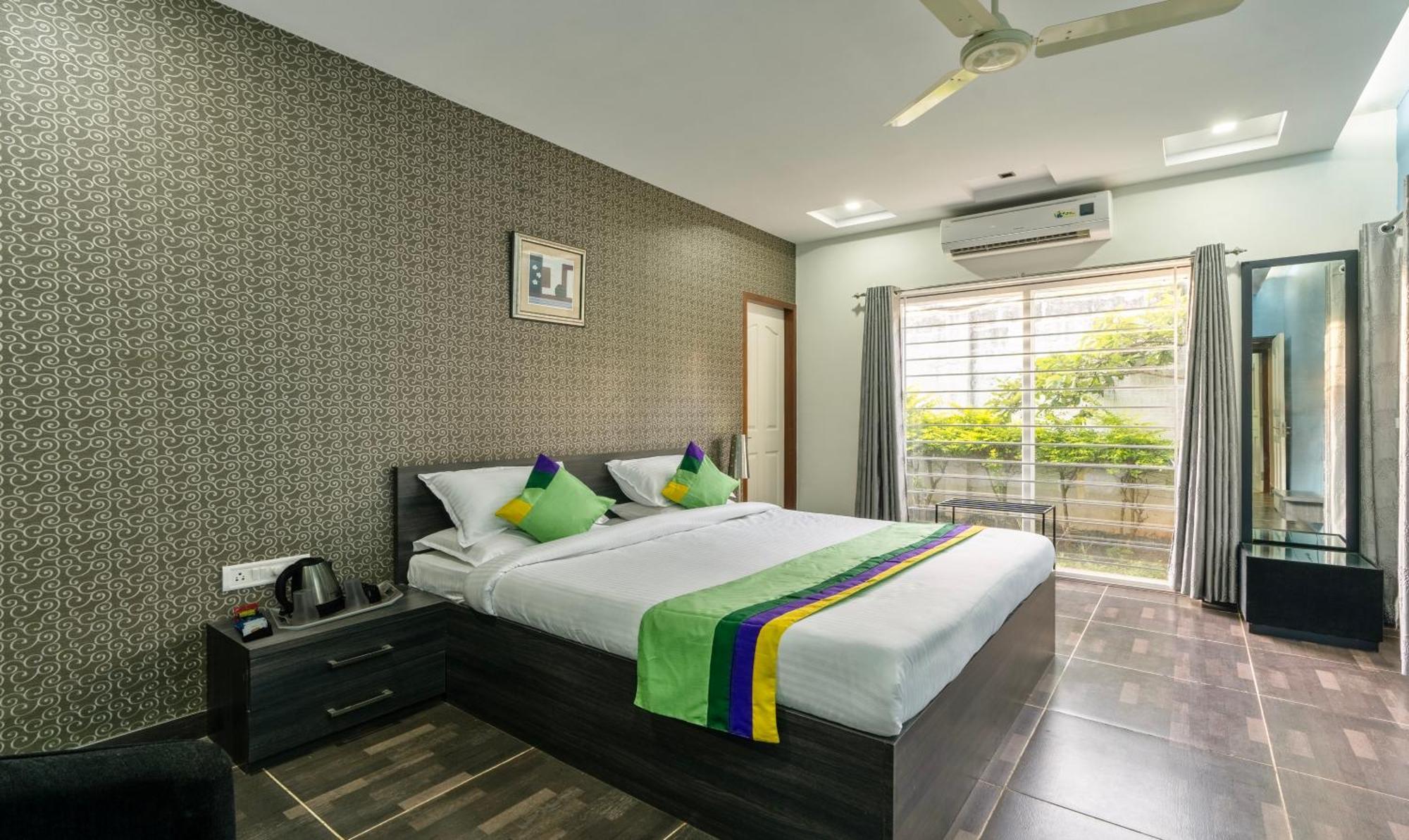 सहारा Treebo Midvalley Yelagiri