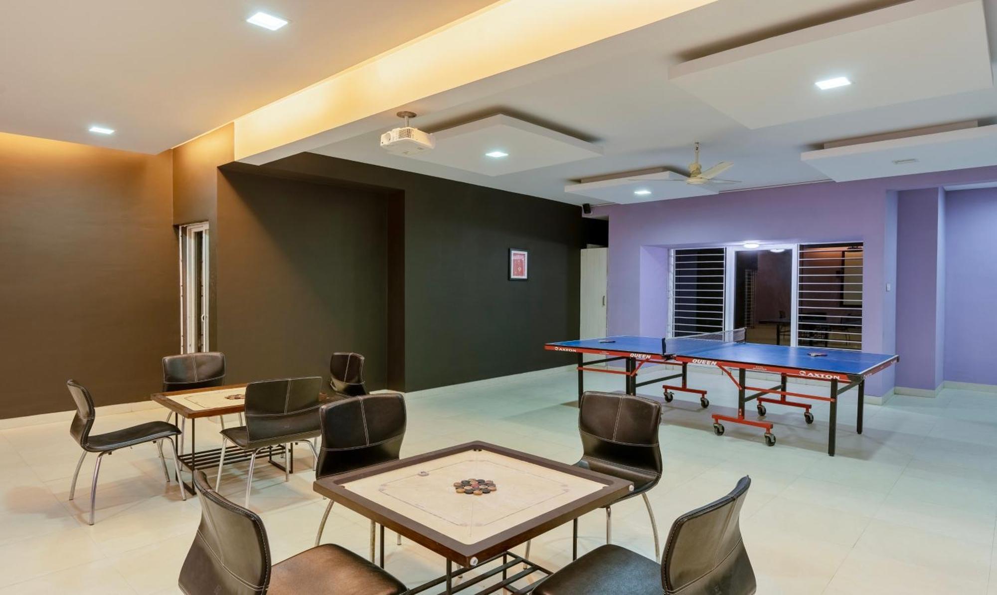 सहारा Treebo Midvalley